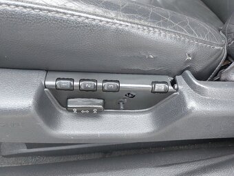 Volvo XC90, 2,4 D5 120kW 4x4 GEARTRONIC - 18