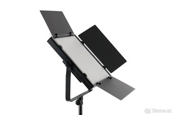 Profesionální LED světlo 660 PRO – 60W s regulací CRI 97+ - 18