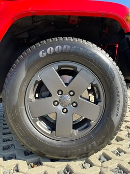 Jeep Wrangler 96tis km 2015, Sahara - 18