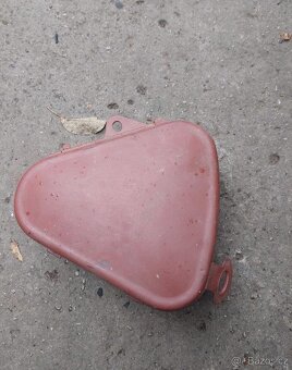 Sedlo kastlík přední blatník sedadlo IŽ 56 IŽ 49 IŽ 350 - 18