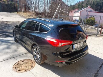 Focus kombi 2,0 TDI ST line-cena bez  DPH - 18