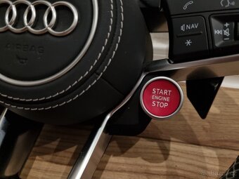 AUDI R8 VOLANT SPORTOVY - START/STOP - DRIVE SELECT - 18