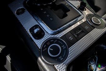 Volkswagen Touareg R50 5,0TDI V10 /AJ NA SPLATKY/ - 18