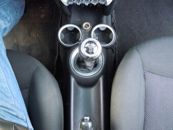 Mini Cooper 1.4i 95koní r.v.9/2008 - 18