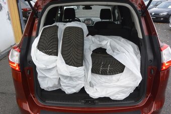 PRODÁM Ford Grand C-Max 1.5TDCi 88kW 7místNAVI - 18