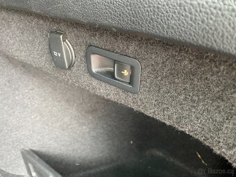VW Passat 2.0 TDI, DSG, 140 kW, r. 2019, Highline, kůže, DPH - 18