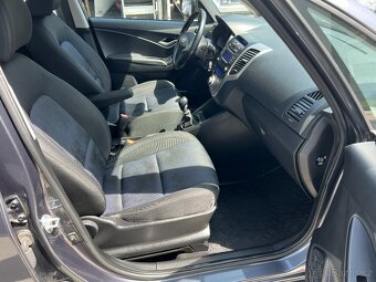 HYUNDAI ix20 1.4i 66 KW 1.MAJ PAR.SENZOR VYHŘ.SEDADLA+VOLANT - 18