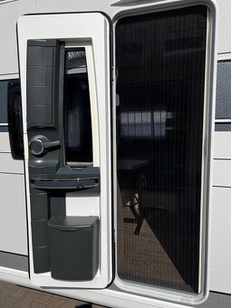 Obytný karavan Hobby 495 UL - 18