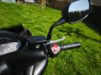 Honda SW-T400 (2011) kufr, jen 6500km, po servisu - 18