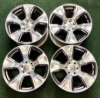 6x139.7 R20 Originál Dodge RAM 1500 model 2022 + senzory - 18