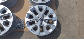 Dacia duster  renault honda toyota nissan 5x114,3 r16 - 18