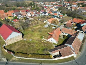 Prostorný byt 3+1 s terasou a parkováním / TOP cena za 1 m² - 18