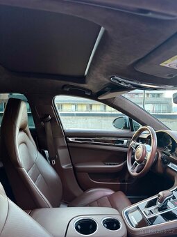 Porsche Panamera Turbo - 18