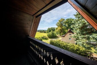 Prodej kompletně rekonstruované chaty s prostorným pozemkem, - 18