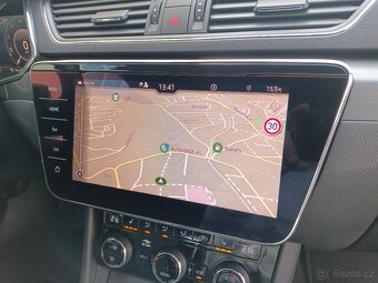 Škoda Superb 3 Combi iV 1.4eTSI 160kW DSG Tažné ACC DCC Navi - 18