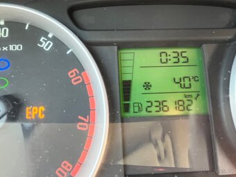 Škoda fabie 2 1.2htp kombi - 18