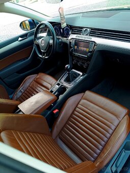 VW Passat B8 Combi 1.4Tsi 110kw výbava Individual - 18