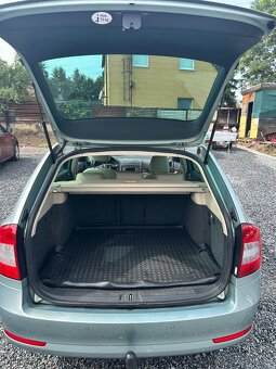 Škoda Octavia Elegance 2.0TDI - 18