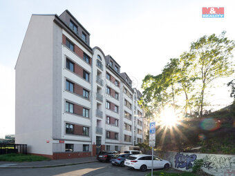 Prodej bytu 2+1, 56 m², Praha, ul. V závětří - 18
