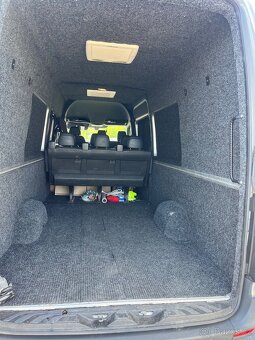 Mercedes Benz Sprinter 907 - 18