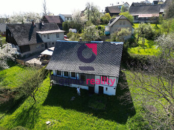 Prodej roubené chalupy na klidném místě Podkrkonoší - 18
