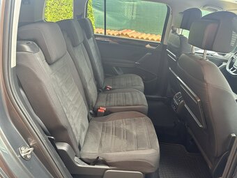 Volkswagen Touran 2.0 TDi 110kW 7míst - 18