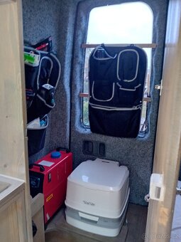 Obytný vůz Mercedes Vito - 18