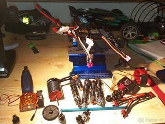 HSP Octane až 100km/h + hromada vybavení  - 18