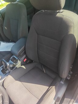 Ford S-MAX 2.0 TDCi 7 místne - 18