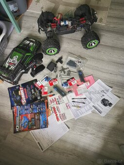 Traxxas summit 1:8 - 18