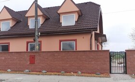 Atraktivný 6 pokojový, dvoupodlažní dům - 18