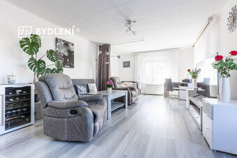 Prodej rodinného domu 4+1, zahrada, 2 garáže, přímý vstup do - 18