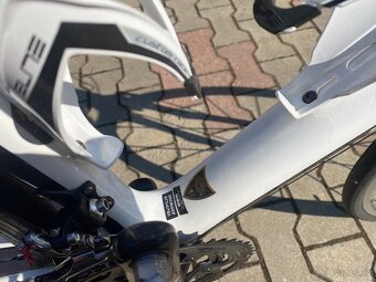Karbonové Specialized Roubaix - 18