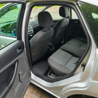 Ford Focus 1.6 74kw,poctivych 171tkm,klima - 18