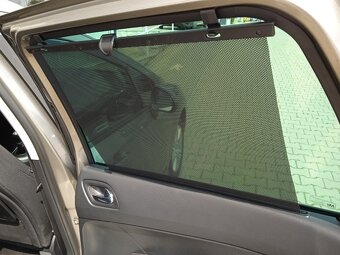Peugeot 308 SW 1.6 HDi 7 míst - 18