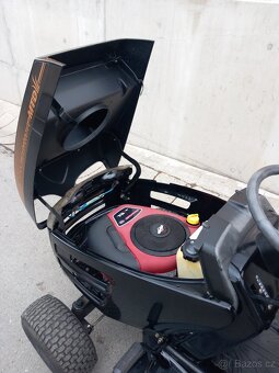 Prodám zahradní traktor MTD 15.5hp - 18