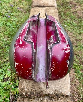 Jawa 250 350 panelka, sportka - nádrž - 18