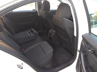 2021_ŠKODA OCTAVIA IV_1.maj.ČR_VIRTUAL KOKPIT_304000Kč netto - 18