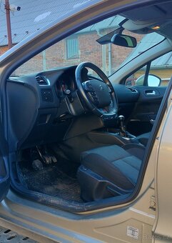 Citroën C4 II, B9, 2009 - 2020 - 18