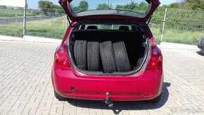 Kia Ceed 1,6 CRDi Původ ČR 1.majitel - 18