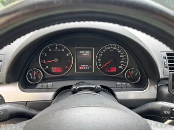Audi A4 B7 2.0 TFSI 147kW Automat Navi 1. majitel ALU R17 - 18