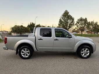 Nissan Navara 2.5DCi 106KW ⭐RV:2015⭐ Manuál⭐Nová STK - 18