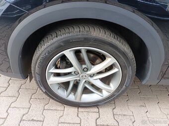 MG EHS PHEV Luxury 1.5 190kW AUT. 60tkm Virtual Full LED ACC - 18