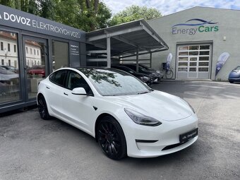 Tesla 3 Performance - 18