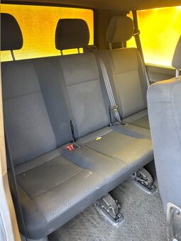 Volkswagen Caravelle 2,0TDI 81KW 2023 9 míst - 18