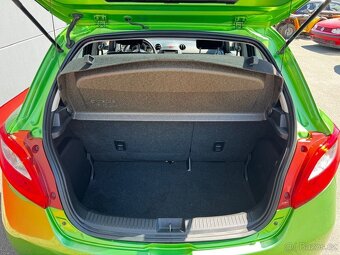 Mazda 2 1.3 62kw, 2012, bez koroze, servisovaná, hezký stav - 18