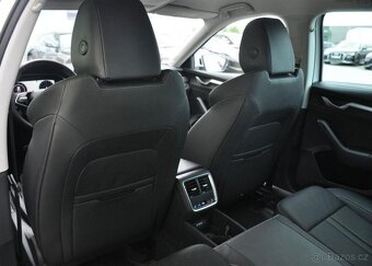 Škoda Octavia 2,0TDi FACELIFT TOP VÝBAVA 1.M - 18