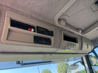 Iveco Stralis 310ps, plato 18t, najeto pouze 244tis. km - 18