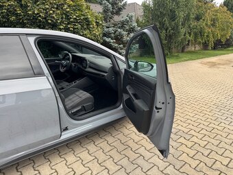 Volkswagen Golf GTI/2.0 TSI/DSG/180 kW/servis VW/r. 2021 - 18