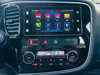 Mitsubishi Outlander 2.0i BENZÍN 2017 MANUÁL LED KAMERA 2WD - 18